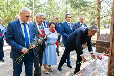 В Черном Отроге открылось заседание Ассоциации законодателей ПФО 